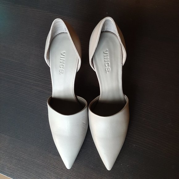 NWOT Classy Vince D'orsay Heels - Picture 4 of 7